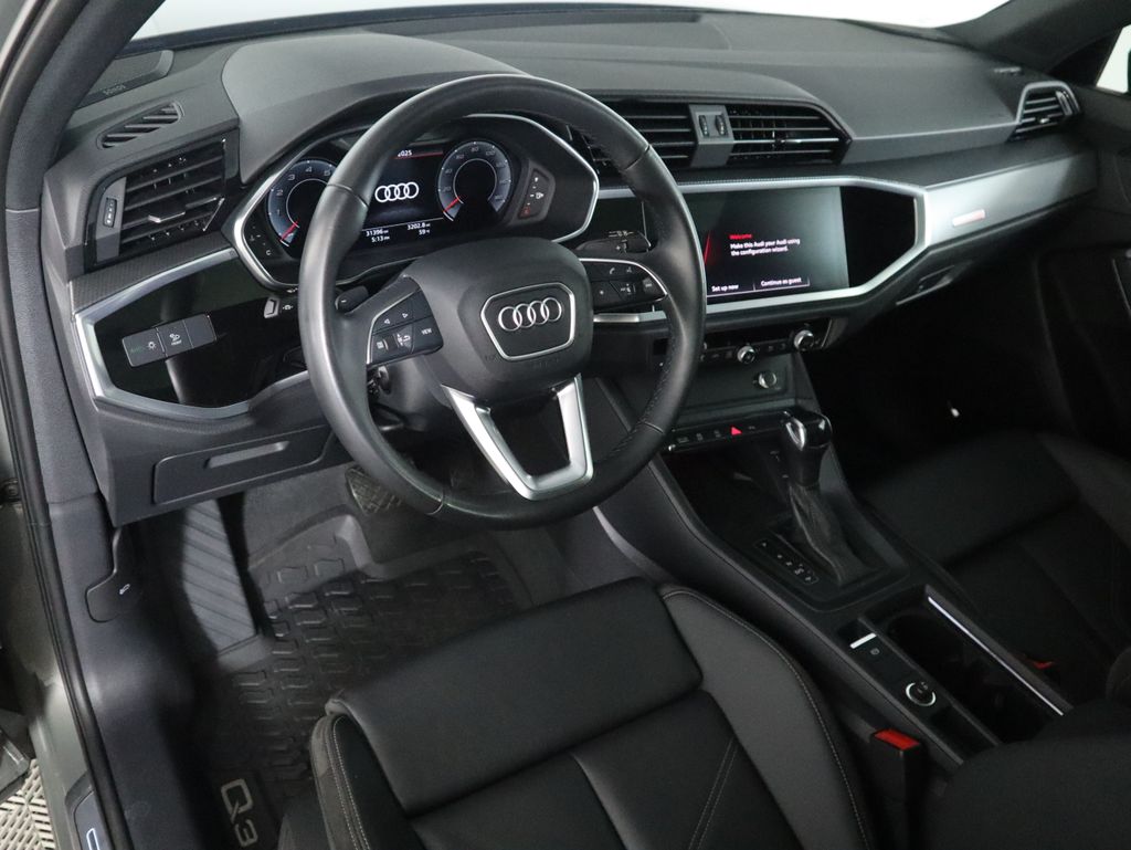 Thumbnail: 2022 Audi Q3 - 9