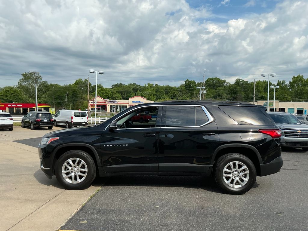 used 2020 Chevrolet Traverse car, priced at $22,794
