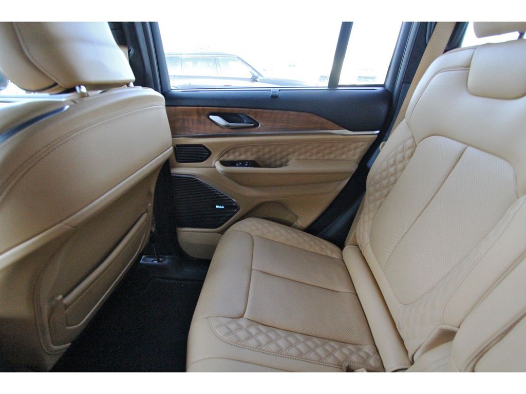 Used 2022 Jeep Grand Cherokee SUV