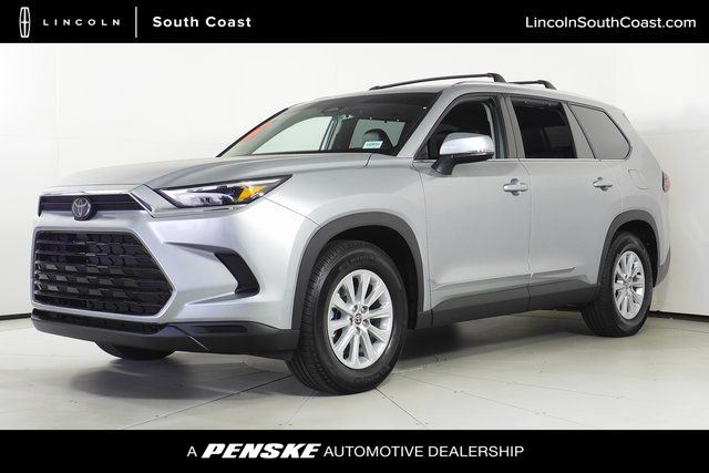 2024 Toyota Grand Highlander XLE 1