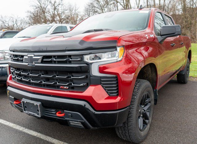 Cherry Red Tintcoat 2022 Chevrolet Silverado 1500 LT Trail Boss Crew Cab 4WD Pickup Truck Four-Wheel Drive Automatic
