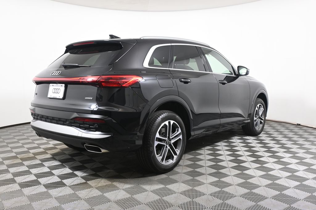 Thumbnail: 2025 Audi Q5 - 7