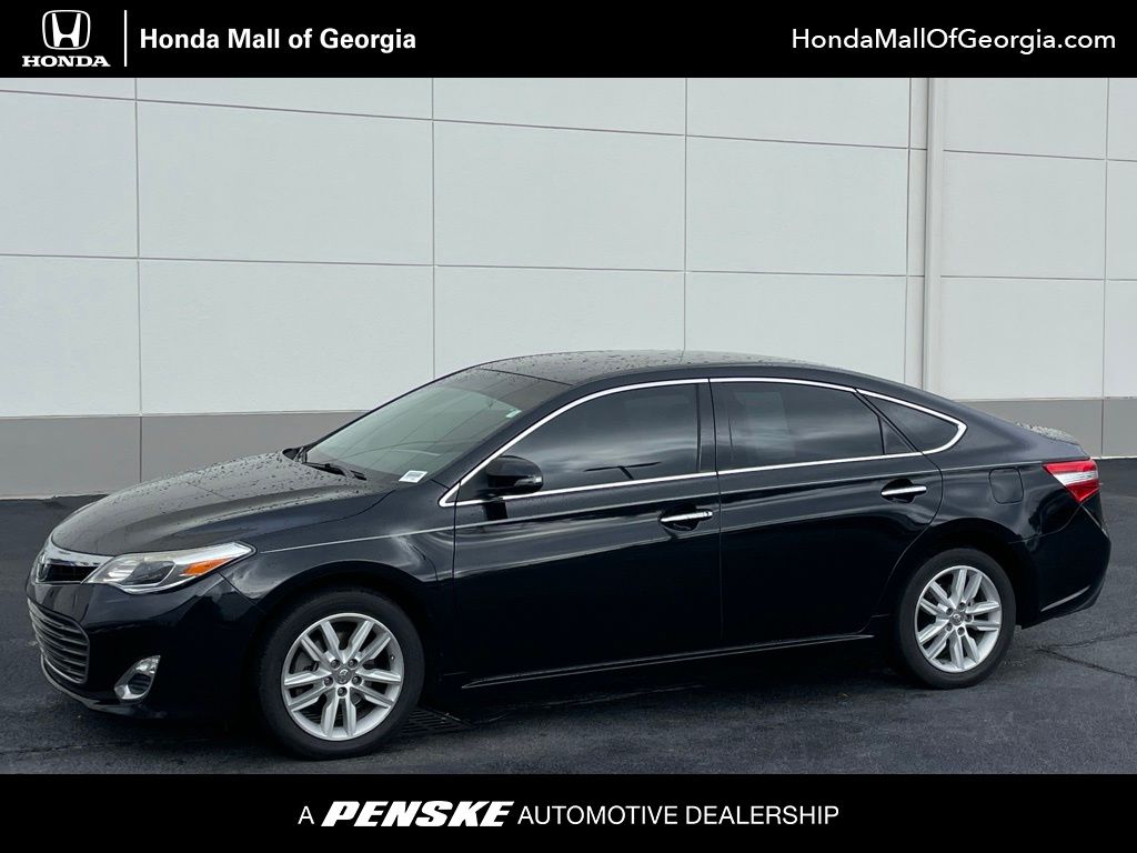 Thumbnail: 2013 Toyota Avalon - 1