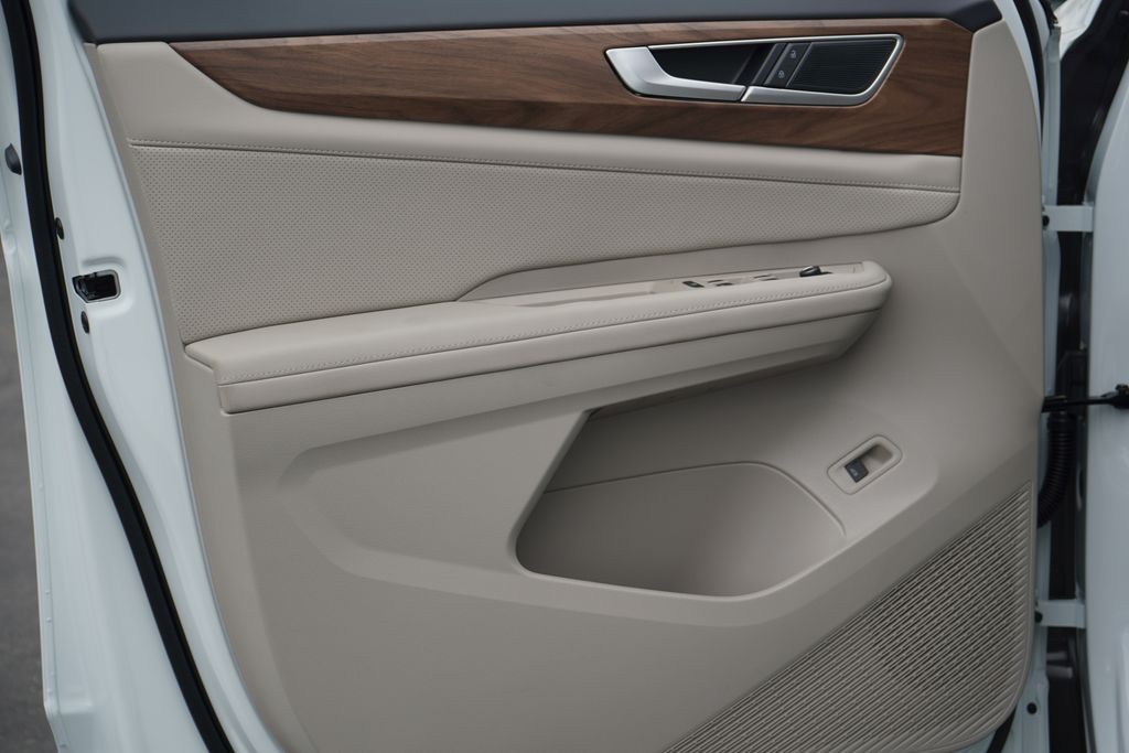 Thumbnail: 2025 Volkswagen Atlas - 20