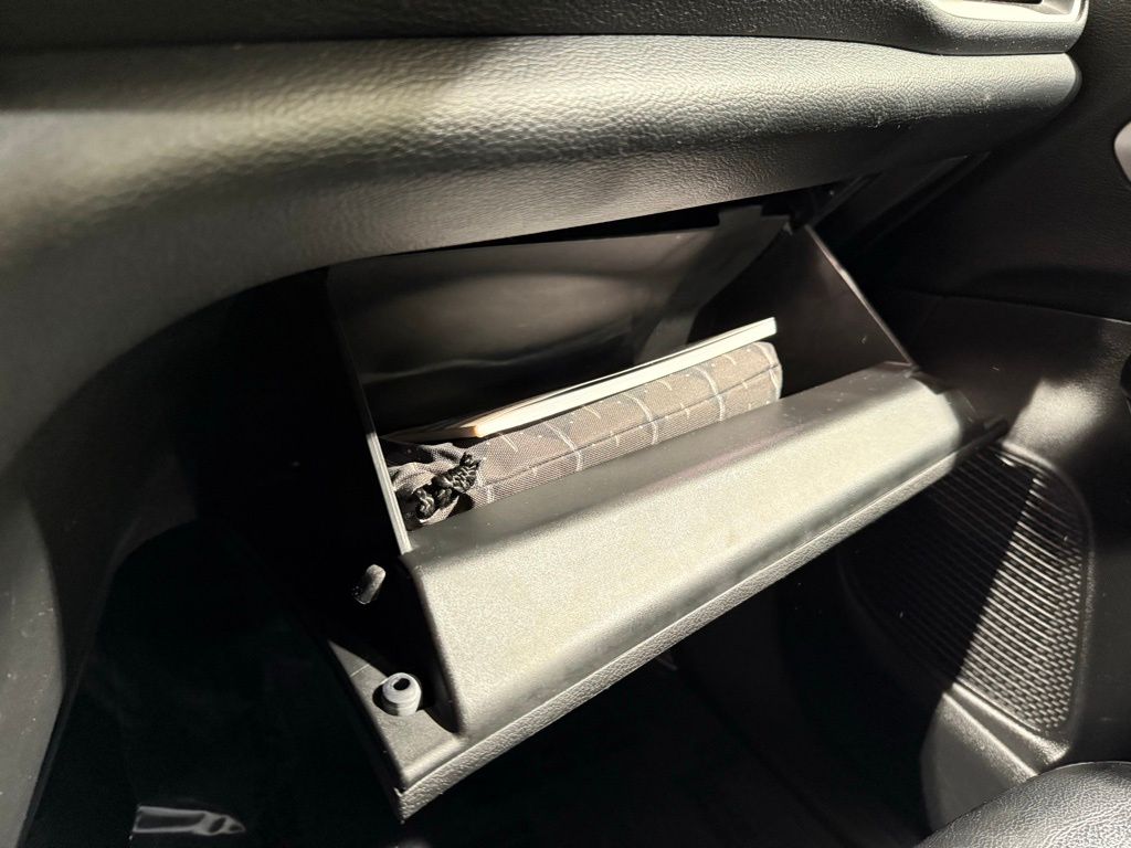 Thumbnail: 2021 Chrysler Pacifica - 32