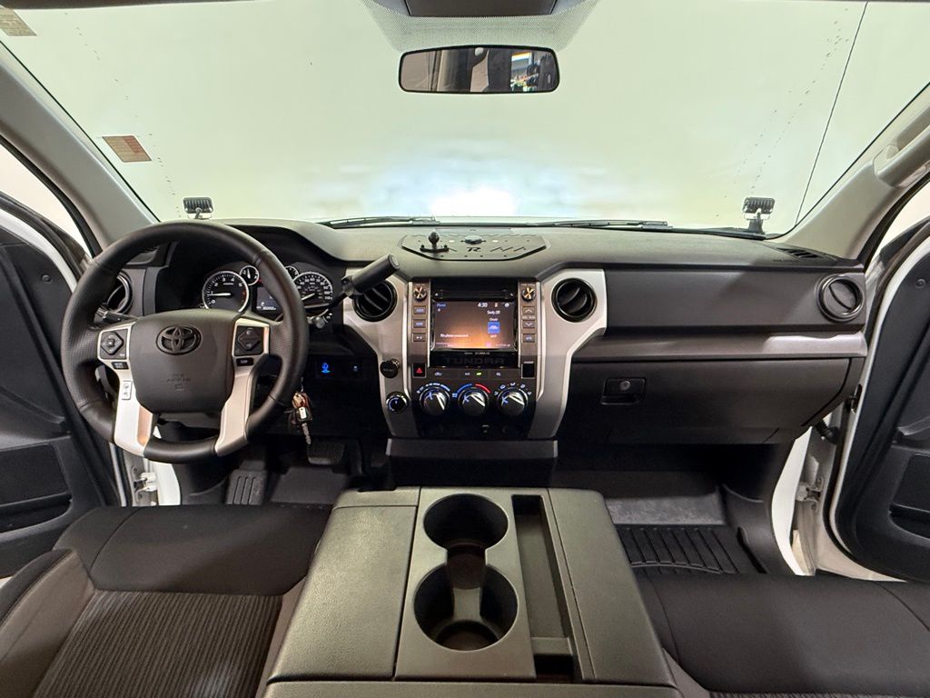 2015 Toyota Tundra SR5