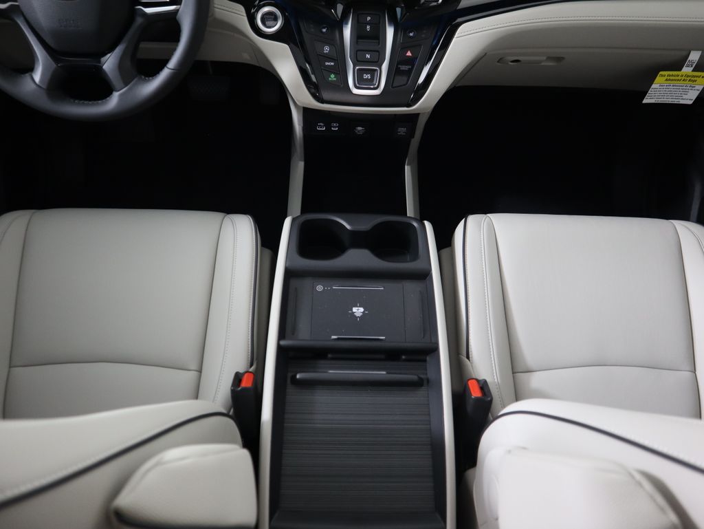 Thumbnail: 2026 Honda Odyssey - 17