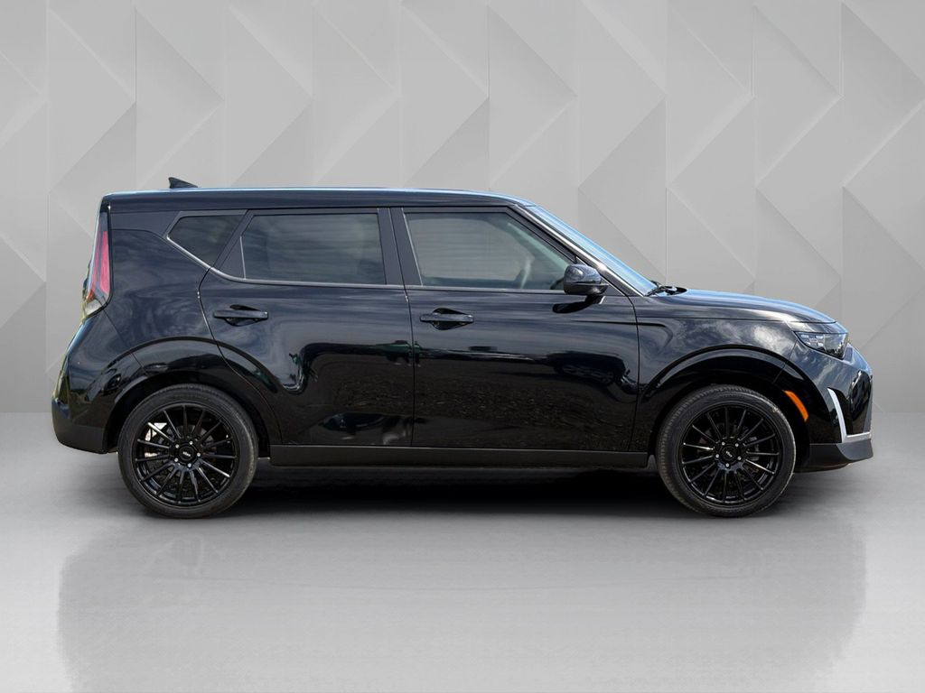 2024 Kia Soul LX - 3