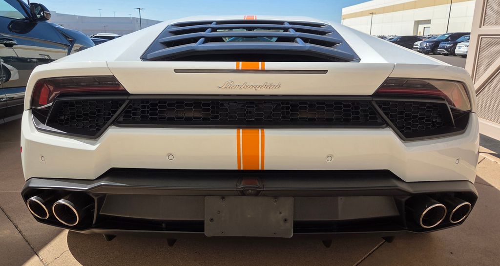 Thumbnail: 2017 Lamborghini Huracan - 8
