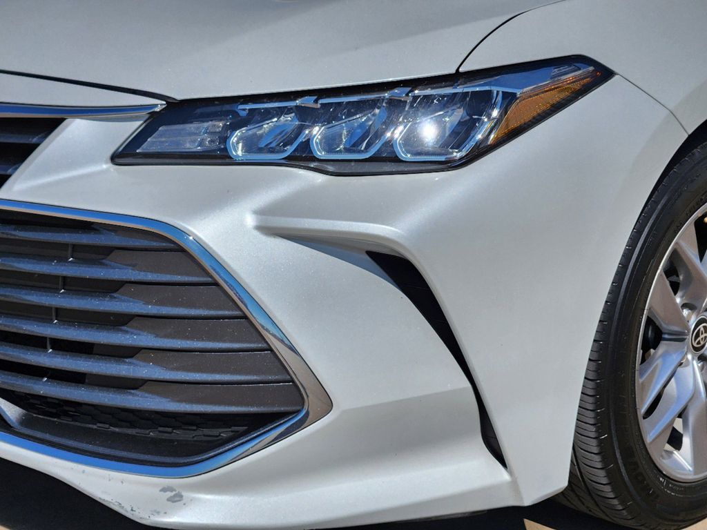 2022 Toyota Avalon XLE 9