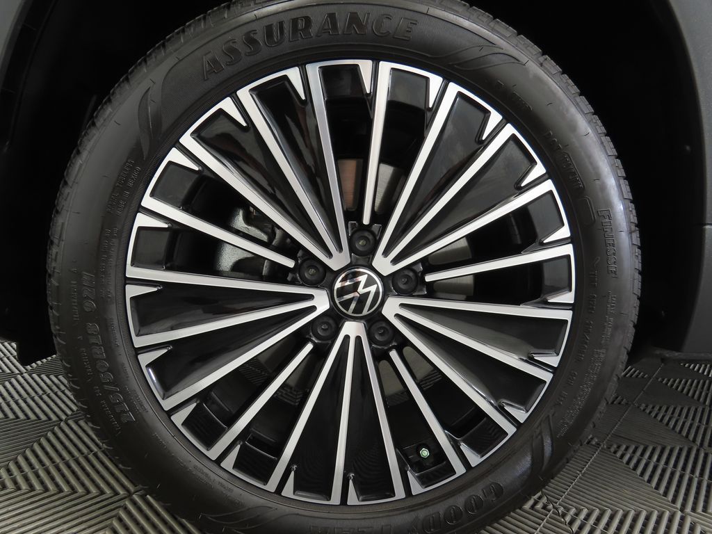 Thumbnail: 2025 Volkswagen Taos - 30