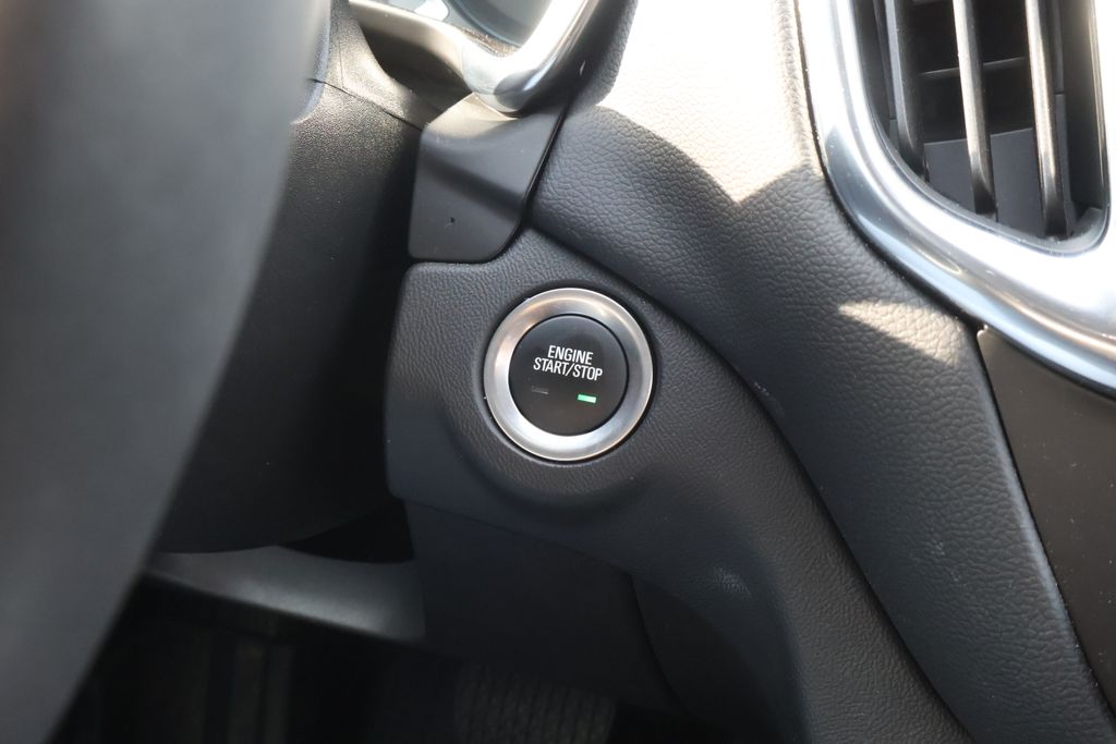 2022 Chevrolet Equinox LT 30