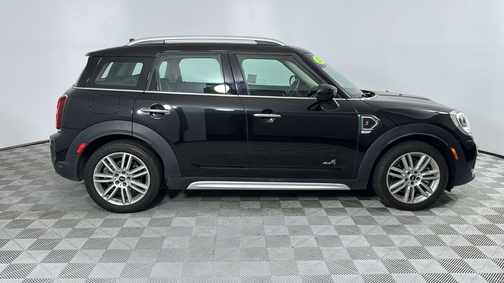 2022 MINI Cooper Countryman S 6