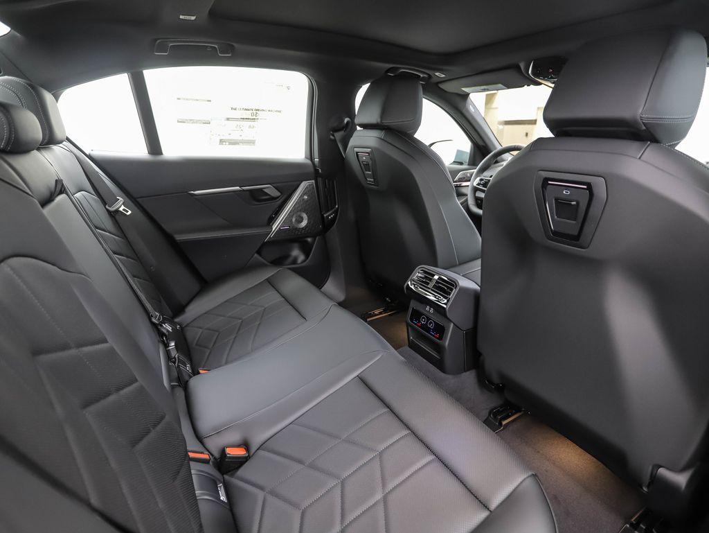 Thumbnail: 2026 BMW 5 Series - 26