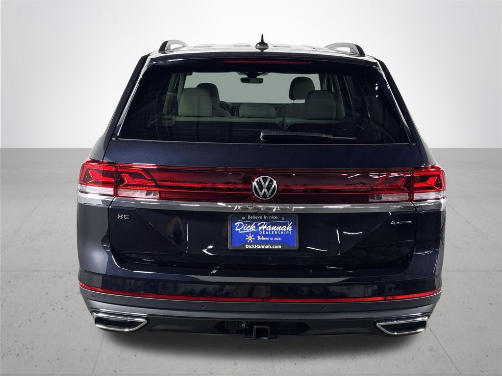 2025 Volkswagen Atlas 2.0T SE w/Technology