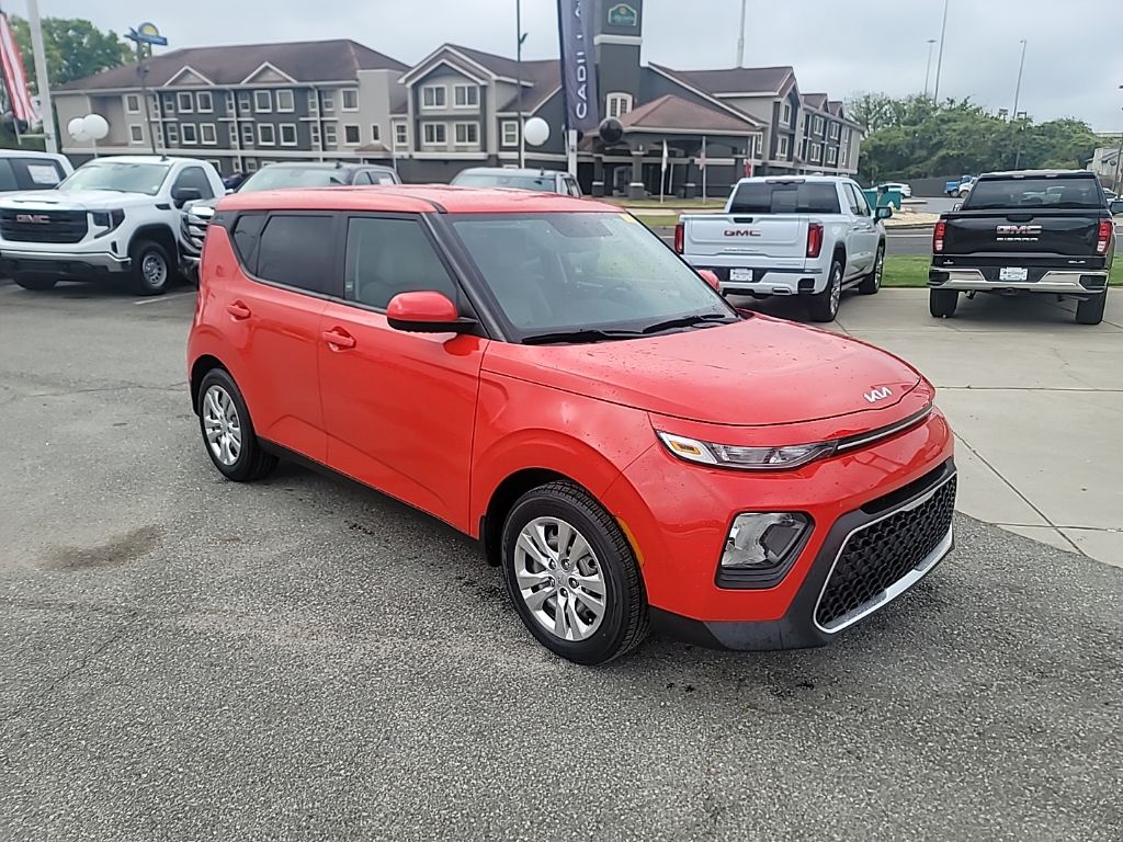 Inferno Red 2022 Kia Soul LX FWD SUV / Crossover Front-Wheel Drive Continuously Variable Transmission