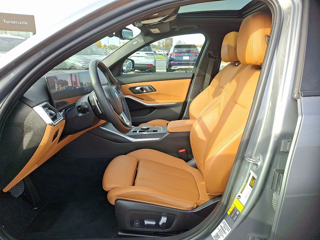 Thumbnail: 2023 BMW 3 Series - 14