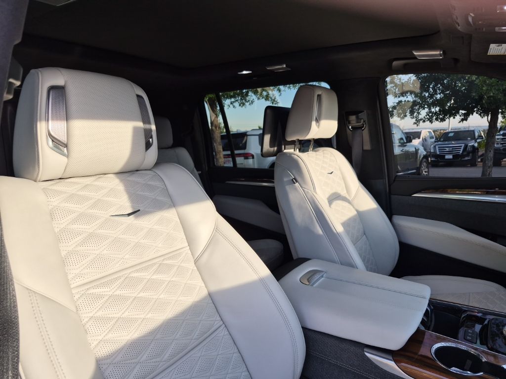 Used Car 2025 Cadillac Escalade Esv  Sport Platinum For Sale Under $120,000 In Austin, Texas