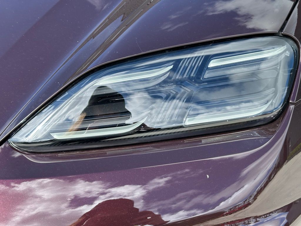 Thumbnail: 2025 Porsche Macan - 13