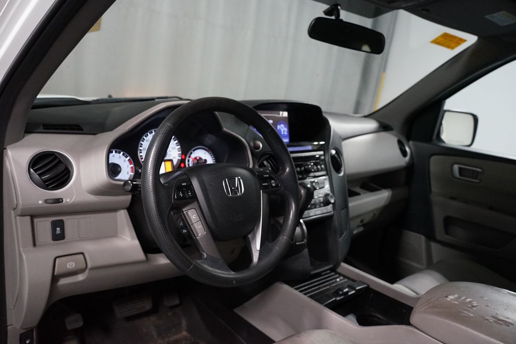 Thumbnail: 2015 Honda Pilot - 7