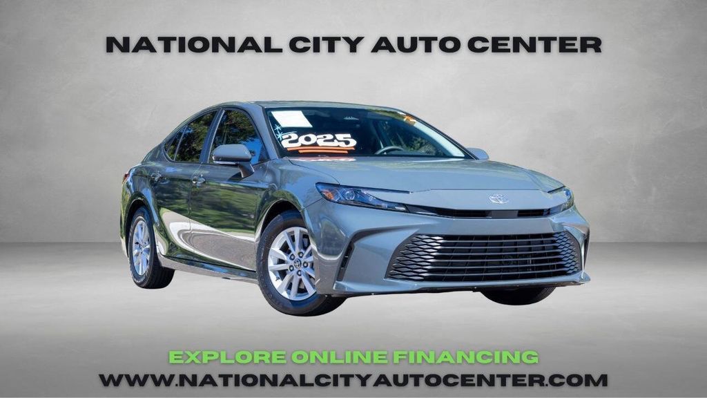 2025 Toyota Camry LE