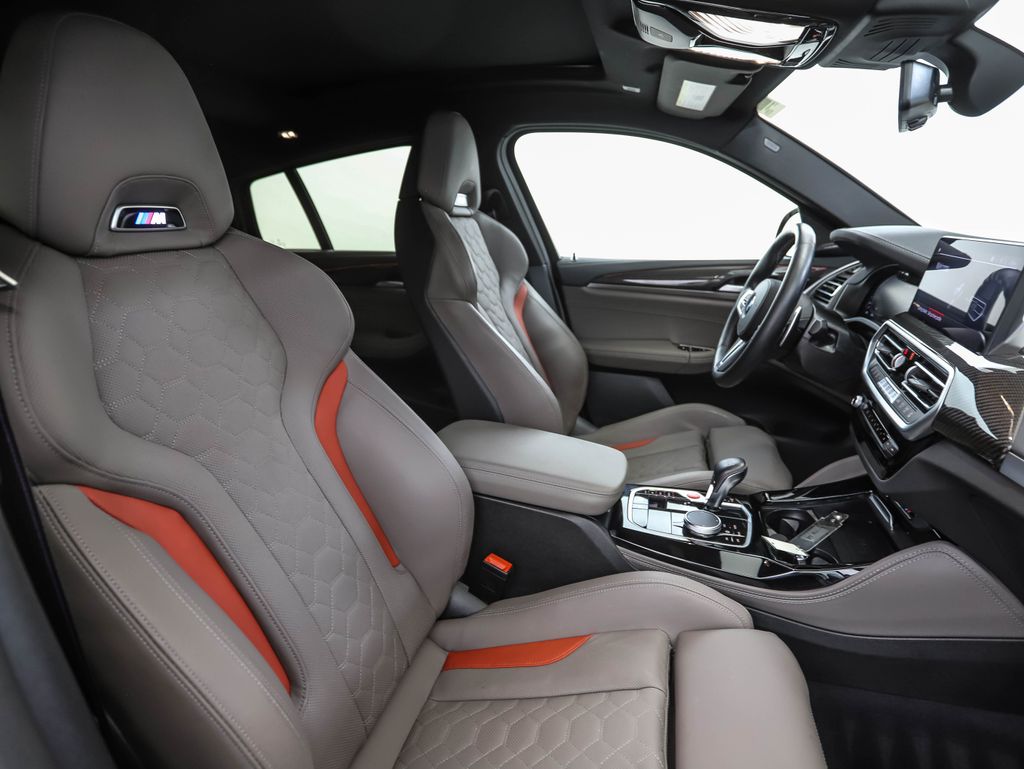 Thumbnail: 2024 BMW X4 - 31