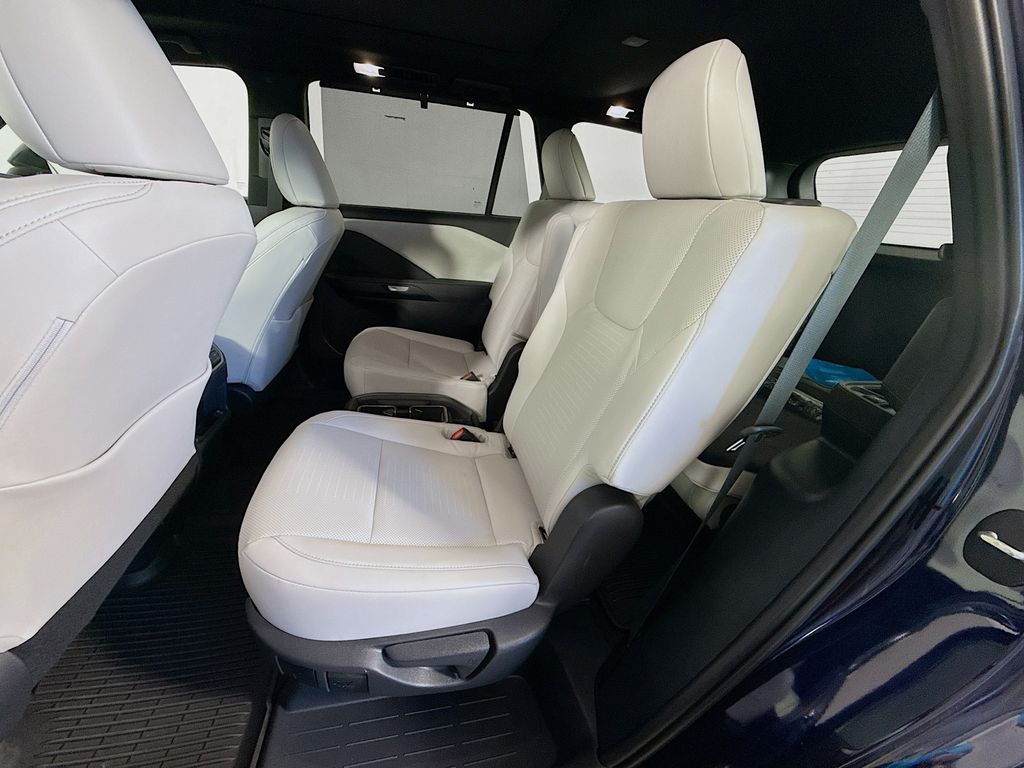 Thumbnail: 2025 Lexus TX - 25