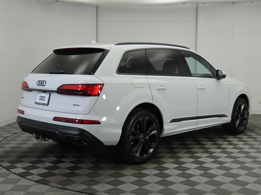 2025 Audi Q7  5
