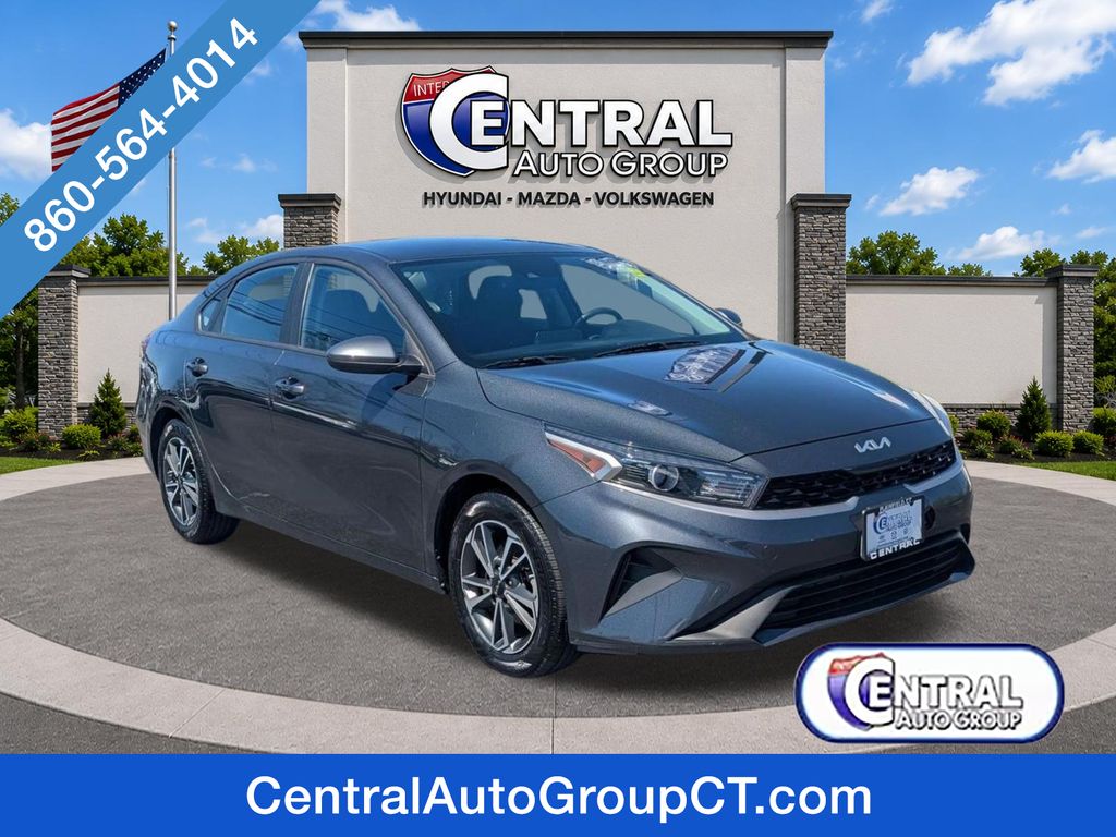 2023 Kia Forte LXS FWD