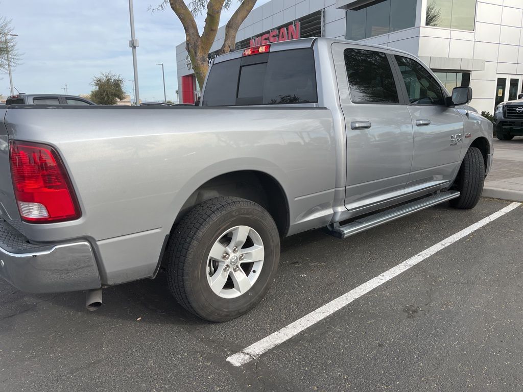 2020 Ram 1500 Classic SLT 4