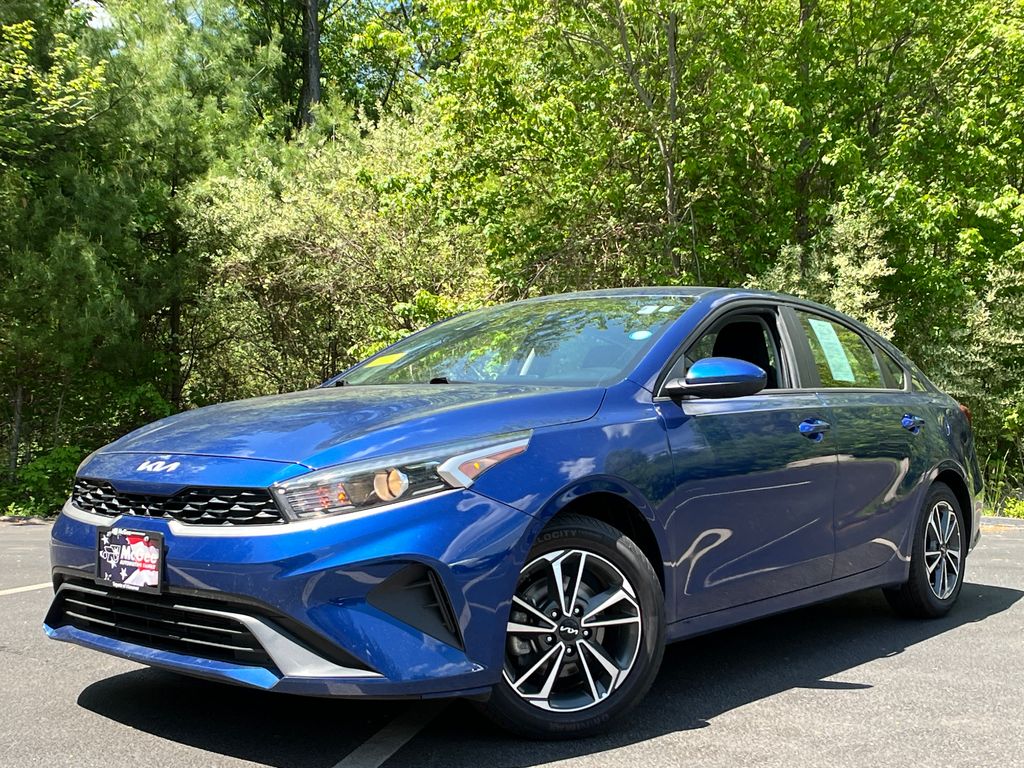 2023 Kia Forte LXS FWD