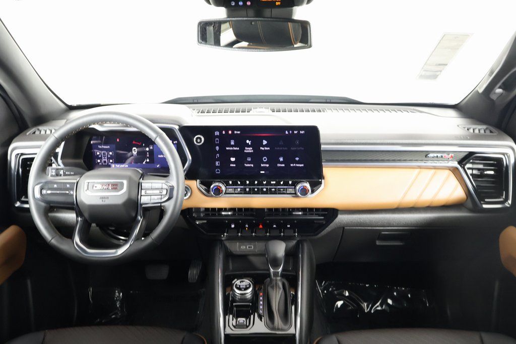2024 GMC Canyon AT4 8