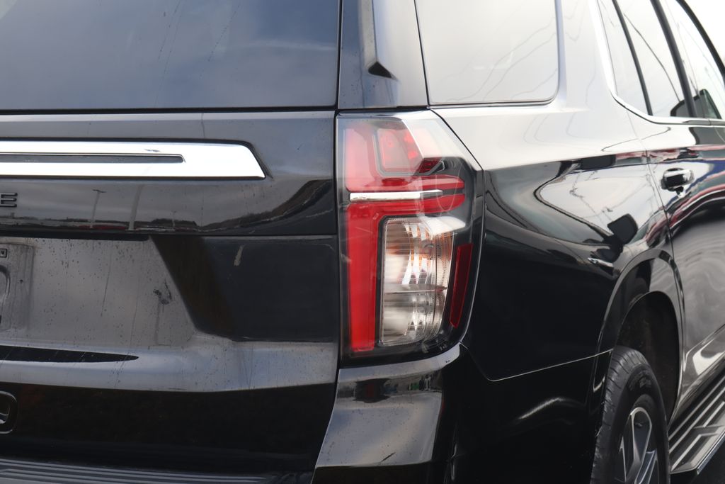 Thumbnail: 2023 Chevrolet Tahoe - 10