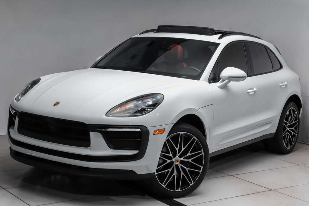 White 2025 Porsche Macan SUV / Crossover All-Wheel Drive 7-Speed Automatic