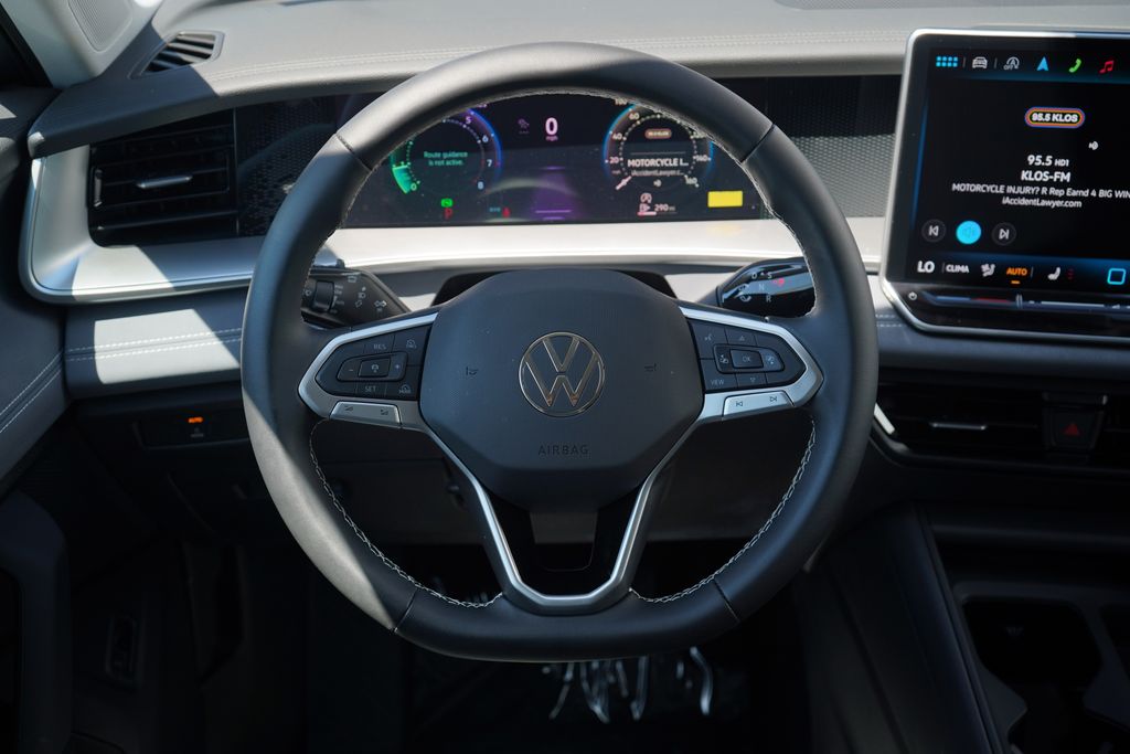 Thumbnail: 2025 Volkswagen Tiguan - 9