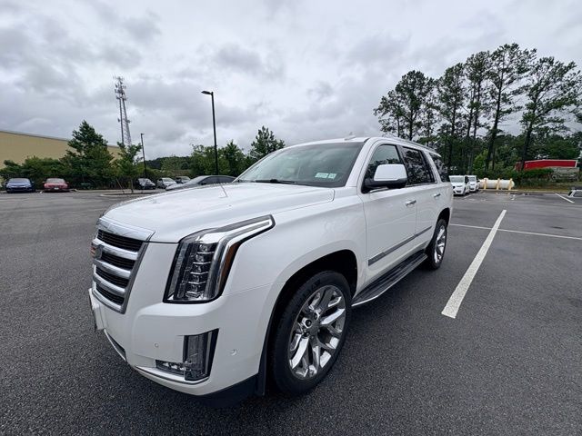 Crystal White Tricoat 2017 Cadillac Escalade SUV / Crossover Four-Wheel Drive 8-Speed Automatic