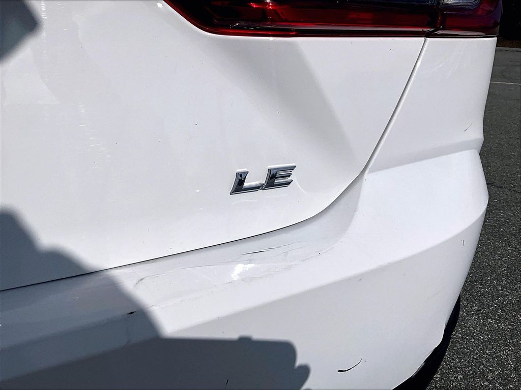 2025 Toyota Camry — photo 29
