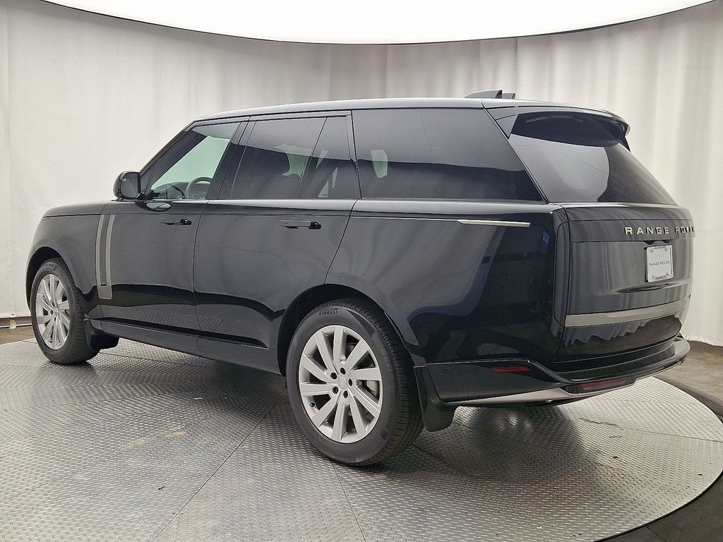 Thumbnail: 2025 Land Rover Range Rover - 4