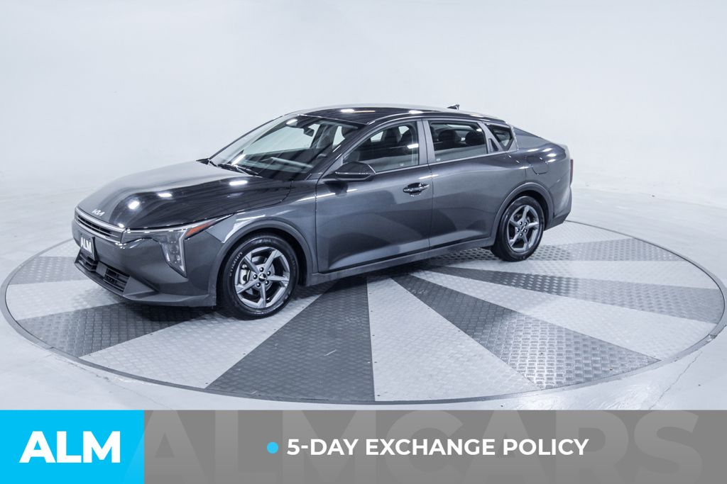 Used 2025 Gray Kia LXS image 3
