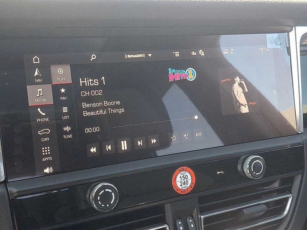 Thumbnail: 2025 Porsche Macan - 19