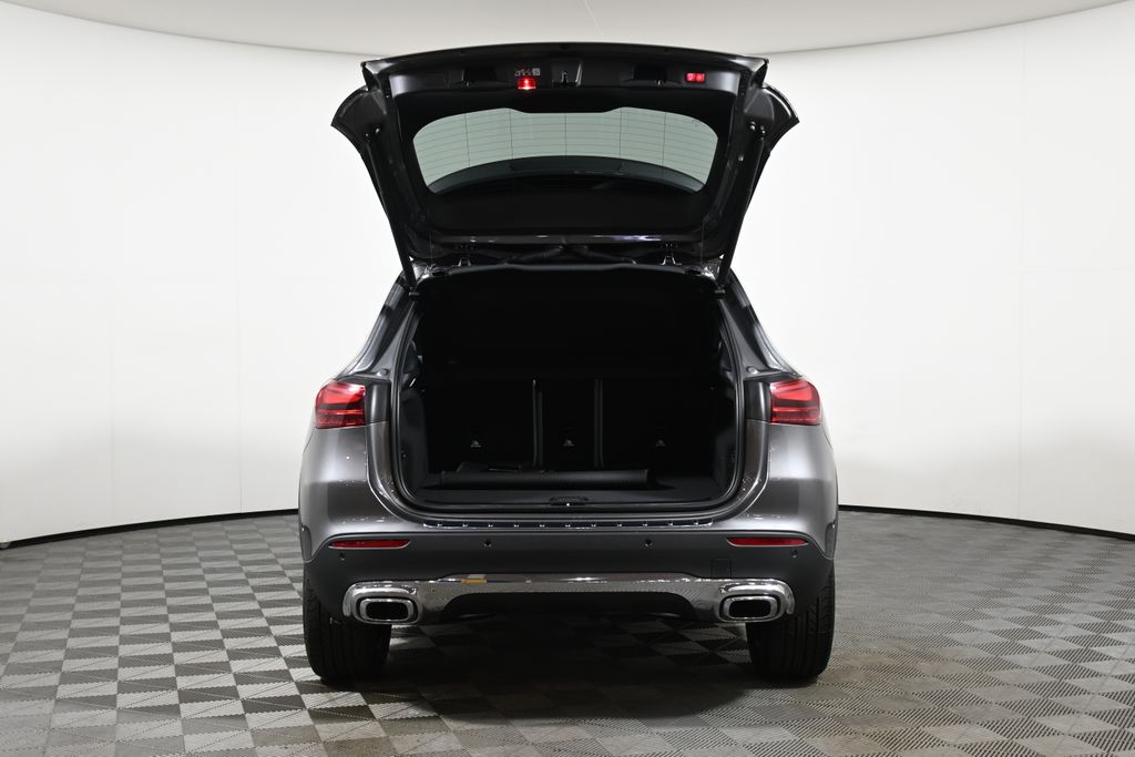 Thumbnail: 2026 Mercedes-Benz GLA - 27