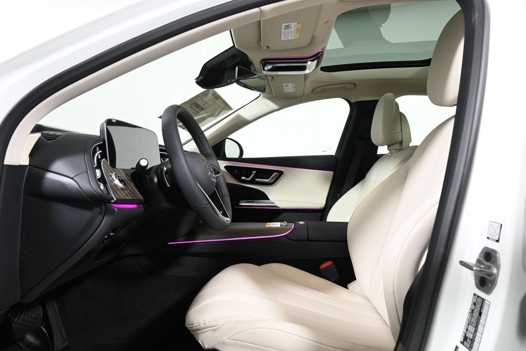 Thumbnail: 2026 Mercedes-Benz E-Class - 3