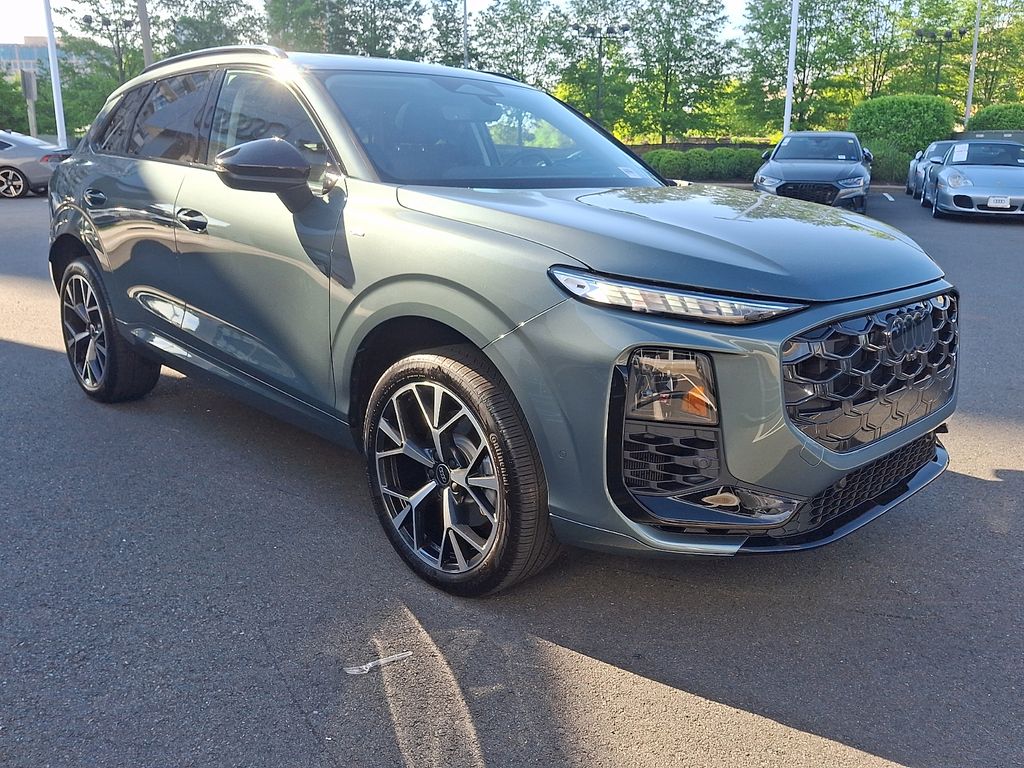 Thumbnail: 2026 Audi Q3 - 3