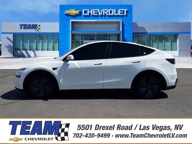 Pearl White Multi-Coat 2026 Tesla Model Y SUV / Crossover Rear-Wheel Drive 1-Speed Automatic