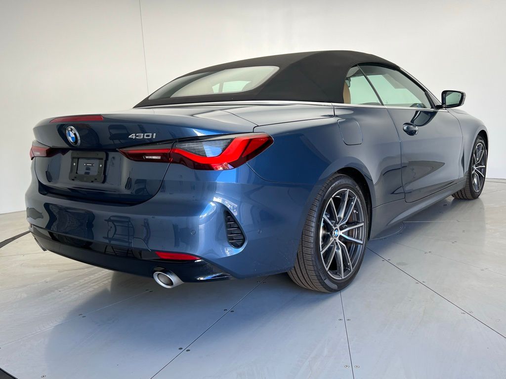 Thumbnail: 2025 BMW 4 Series - 6