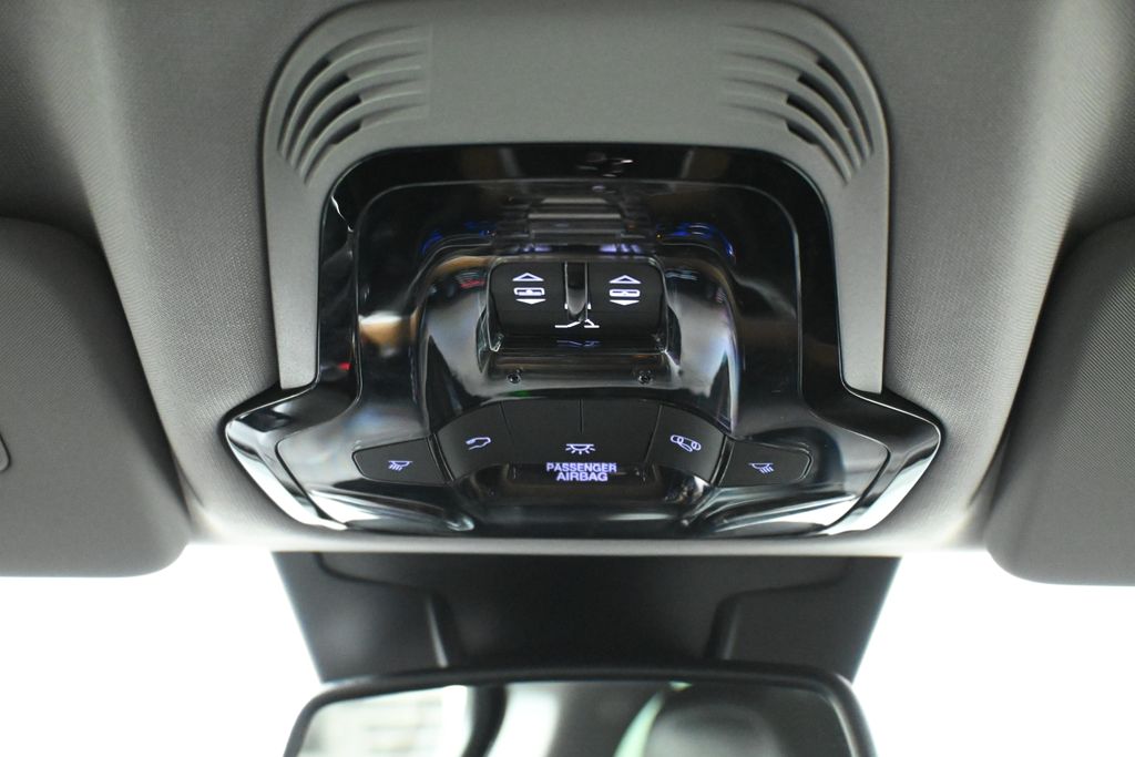 Thumbnail: 2019 Alfa Romeo Stelvio - 20