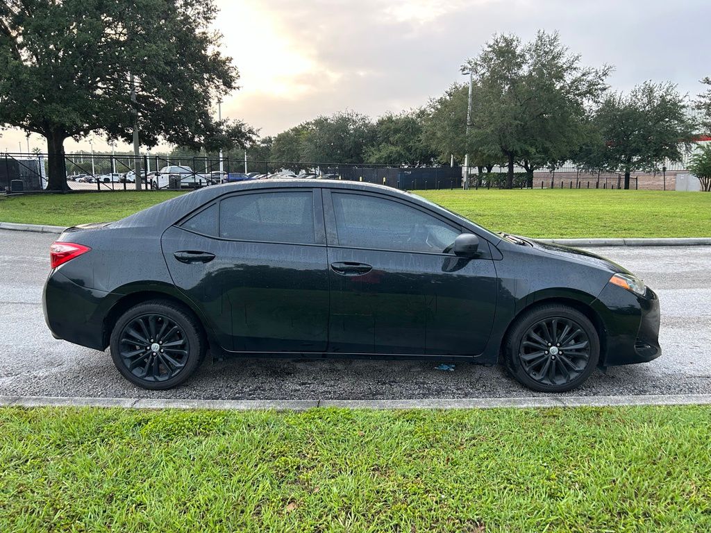 Thumbnail: 2018 Toyota Corolla - 6