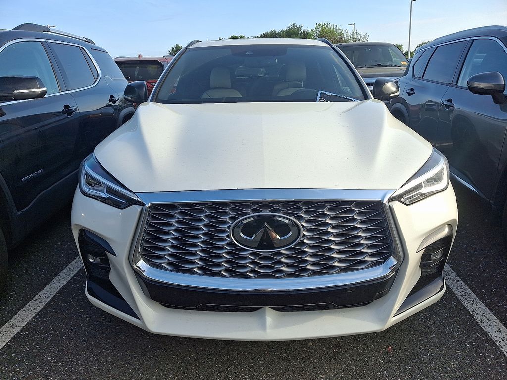 2022 INFINITI QX55 Luxe 2