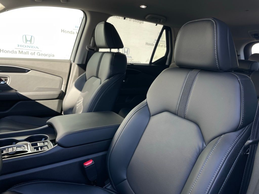 Thumbnail: 2025 Honda Pilot - 26