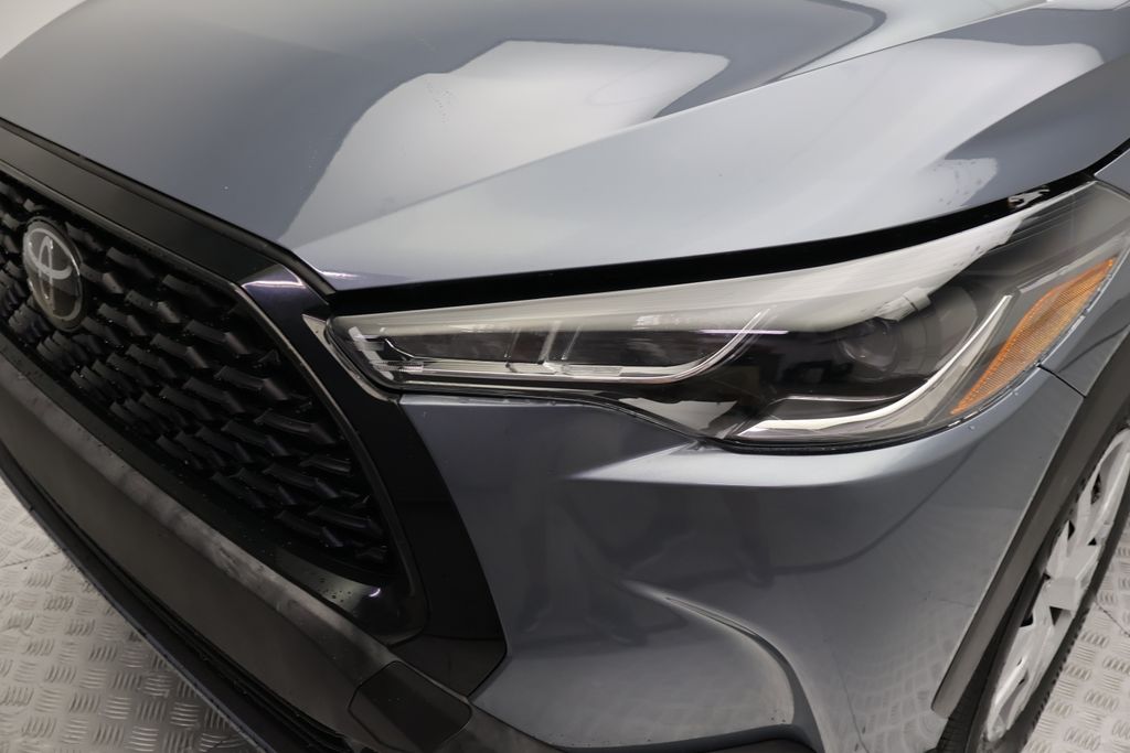 Thumbnail: 2022 Toyota Corolla Cross - 3